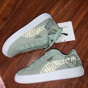 Toddler puma sneakers